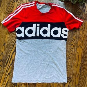 Adidas color block men’s T-shirt size medium red gray